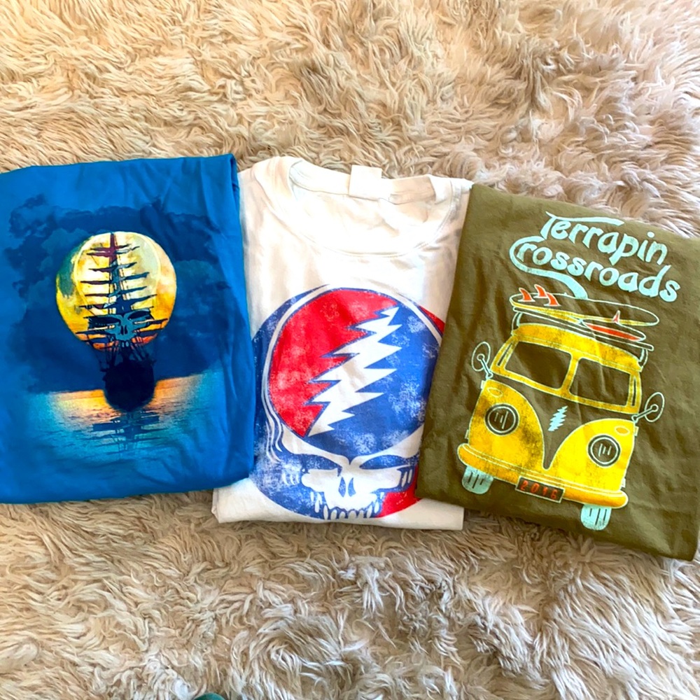 Grateful Dead Men’s Medium T-Shirt Bundle